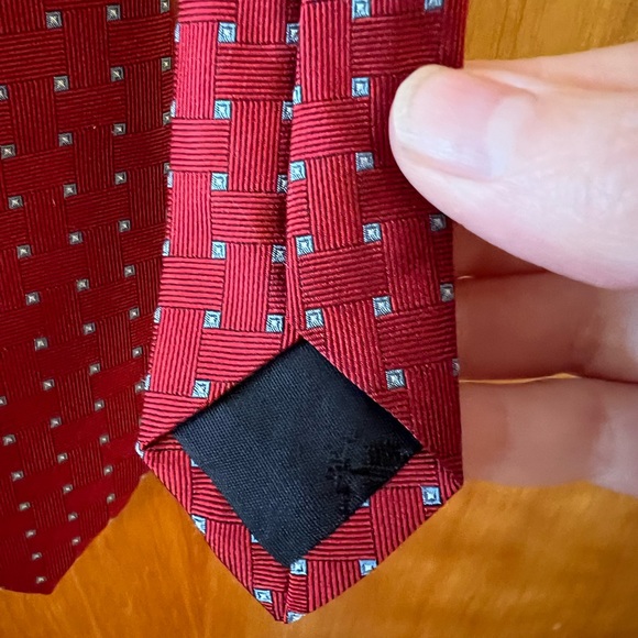 Brooks Brothers 346 Silk Tie Red Geometric Necktie NWT Made USA Woven In Italy - Picture 5 of 9